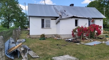 Pożar domu w Łówczy. Ruszyła zbiórka na remont budynku