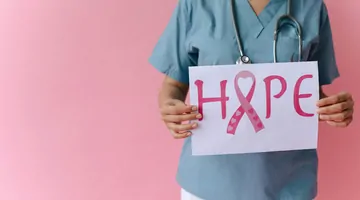 Zbiórka na leczenie raka – jak ją prowadzić, by przyniosła realną pomoc?