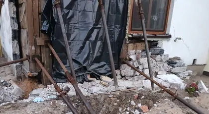 Mój dom się zawala, a ja mam 72 lata – chcę tylko żyć spokojnie z moim psem