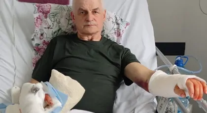 Rębak wciągnął jego ręce