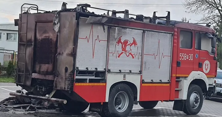 W Bądeczu spłonęła remiza OSP. Naszym strażakom pilnie potrzebna jest pomoc