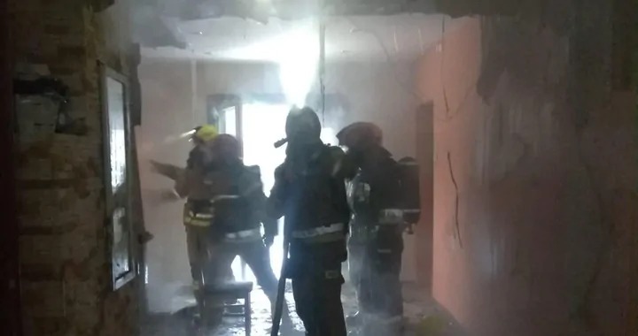 Pożar domu w Rymanowie. Rodzice proszą o pomoc