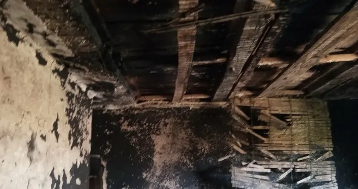 Pożar domu w Grzawie