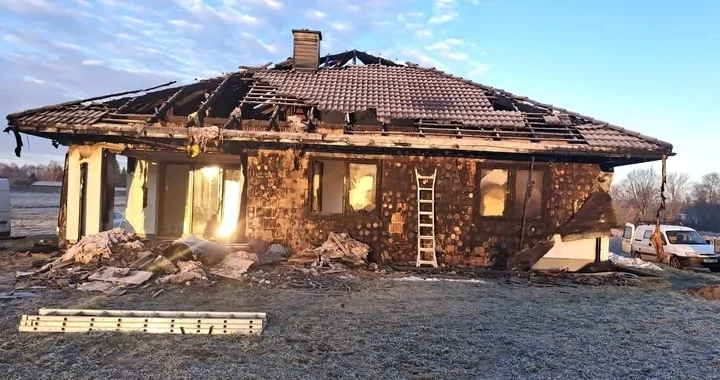 Pożar nowego domu w Luszowicach
