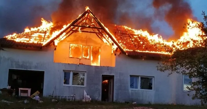 Pożar domu w miejscowości Jaksice