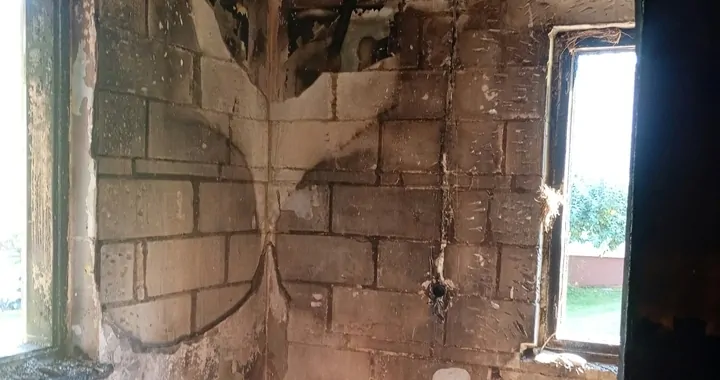 Pożar domu w miejscowości Krzywe