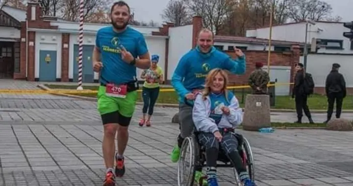 Zakup wózka specjalistycznego dla Zuzanny Raczkowskiej