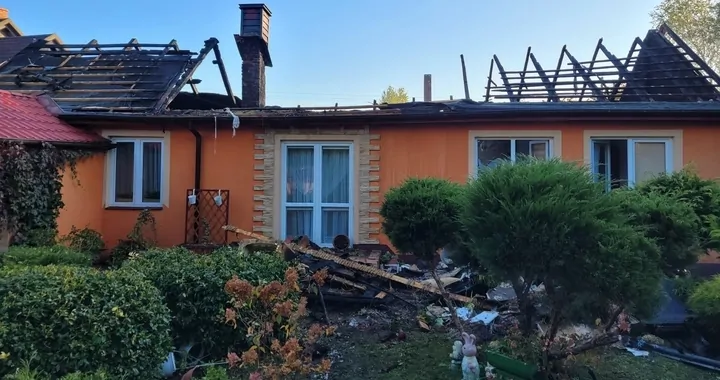 Pożar domu w Ostrowcu Świętokrzyskim