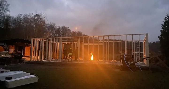 Odbudowa po pożarze domu