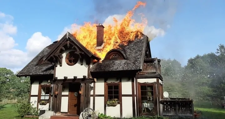 Pożar domu w miejscowości Budy