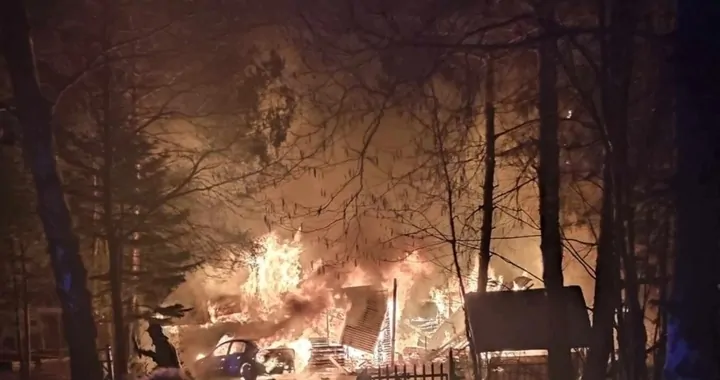 Pożar domu w Roździnie