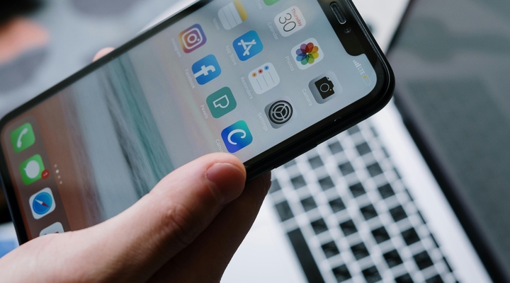 Zbiórka pieniędzy na Facebooku vs. na portalu Szczytny-Cel.pl. Co jest lepszym rozwiązaniem?